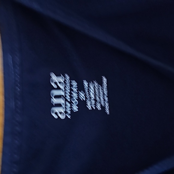 2 A.N.A tank tops size 2xl in navy & tan - Picture 4 of 4